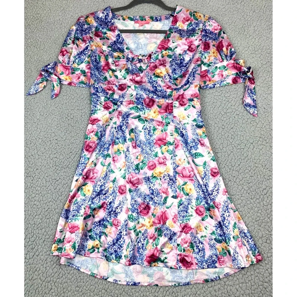 Sugar Thrillz by Dolls Kill Pink Floral Tie Sleeve V-Neck Fit & Flare Dress Size - Picture 1 of 7